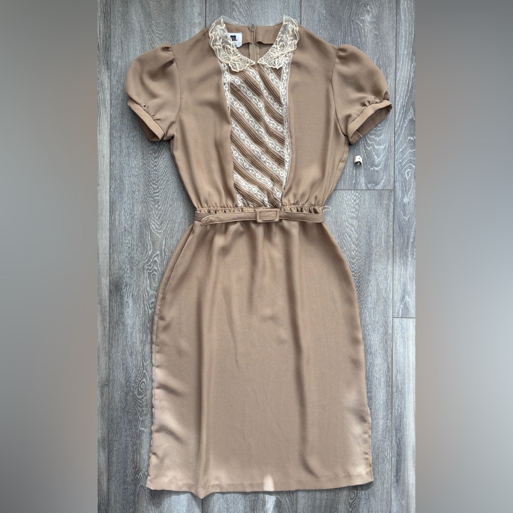 Vintage 80s P.M. Fashions of Miami Tan Dress w/ Lace Collar and Belt Size 16
